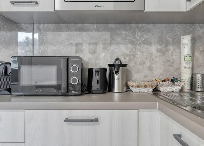 Free Parking Large X11 With 4 Bathrooms Bolonia