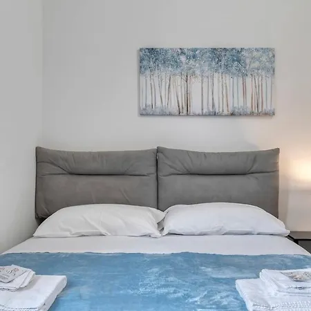 Free Parking Large X11 With 4 Bathrooms