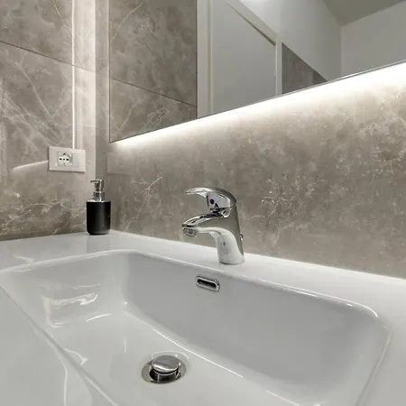 Free Parking Large X11 With 4 Bathrooms Bologna