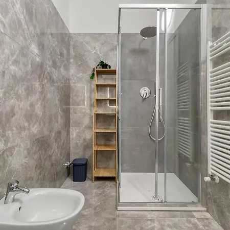 Free Parking Large X11 With 4 Bathrooms Bologna