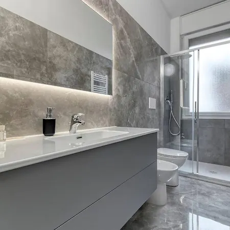 Free Parking Large X11 With 4 Bathrooms