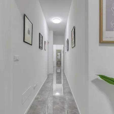 Free Parking Large X11 With 4 Bathrooms Apartament Bolonia