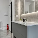Free Parking Large X11 With 4 Bathrooms Apartment